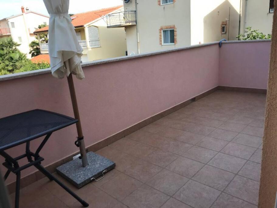 Apartment, 200M From Sea Brtonigla Buitenkant foto